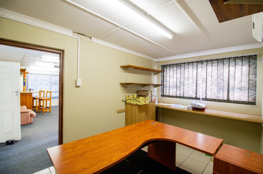 Commercial Property for Sale in Southernwood Eastern Cape